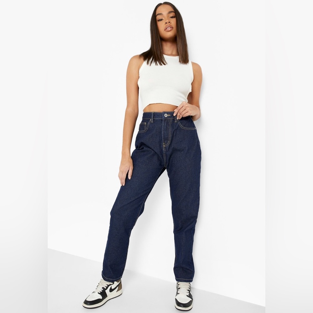 NEW WITH TAGS boohoo BLUE Mom Jens Basic 5 Pocket Pant Size 8